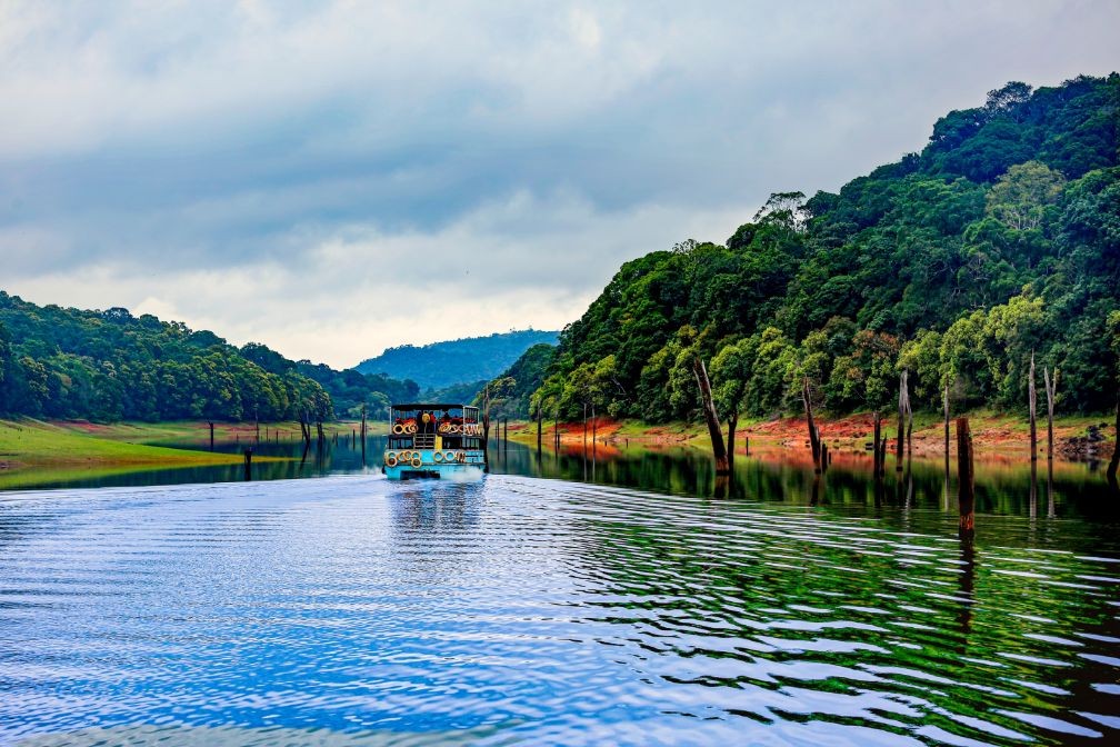 Thekkady Travel Guide: Wildlife, Nature, Spices & Things to Do
