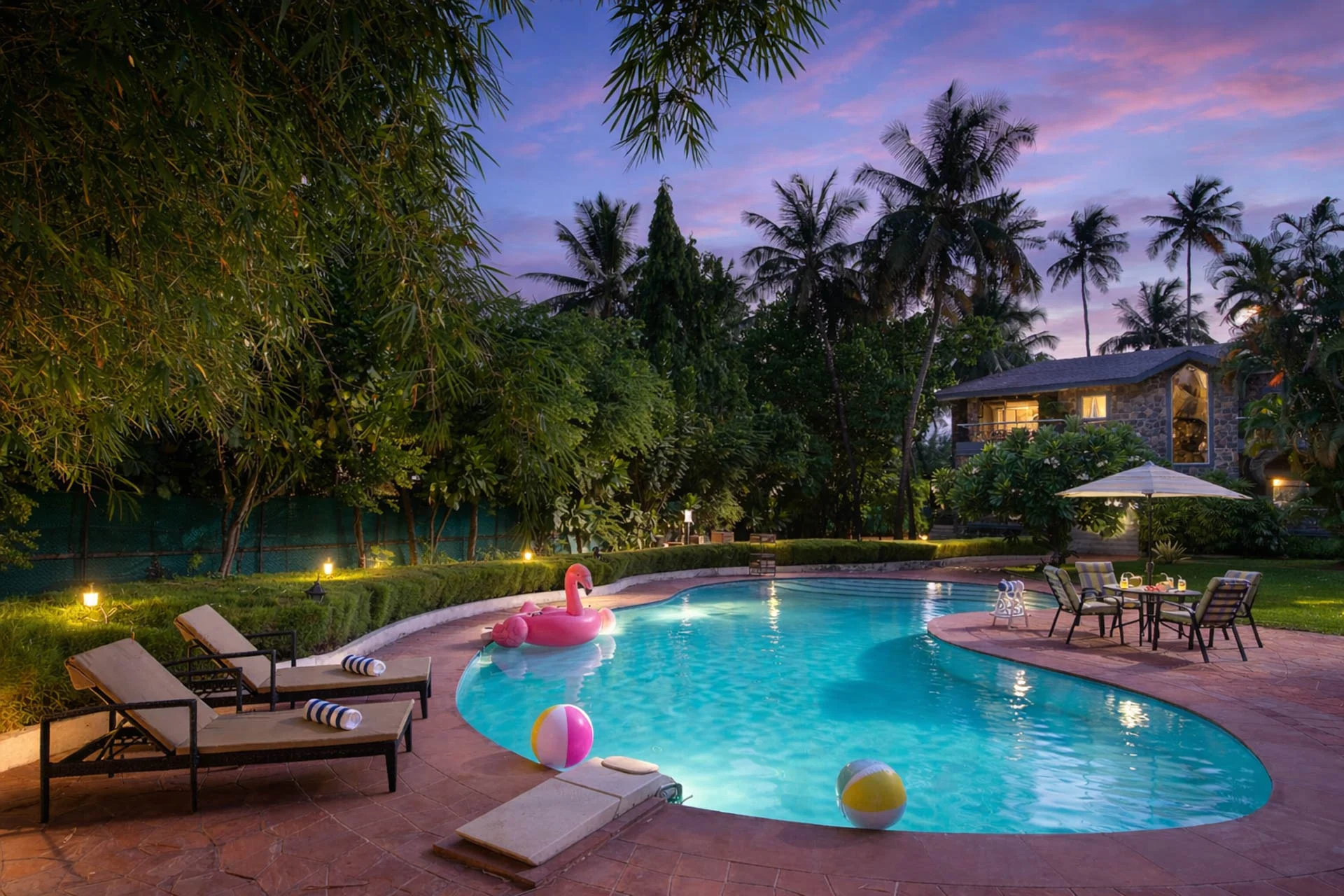 Waves by the Beach – 3 BHK Beachside Villa, Alibaug