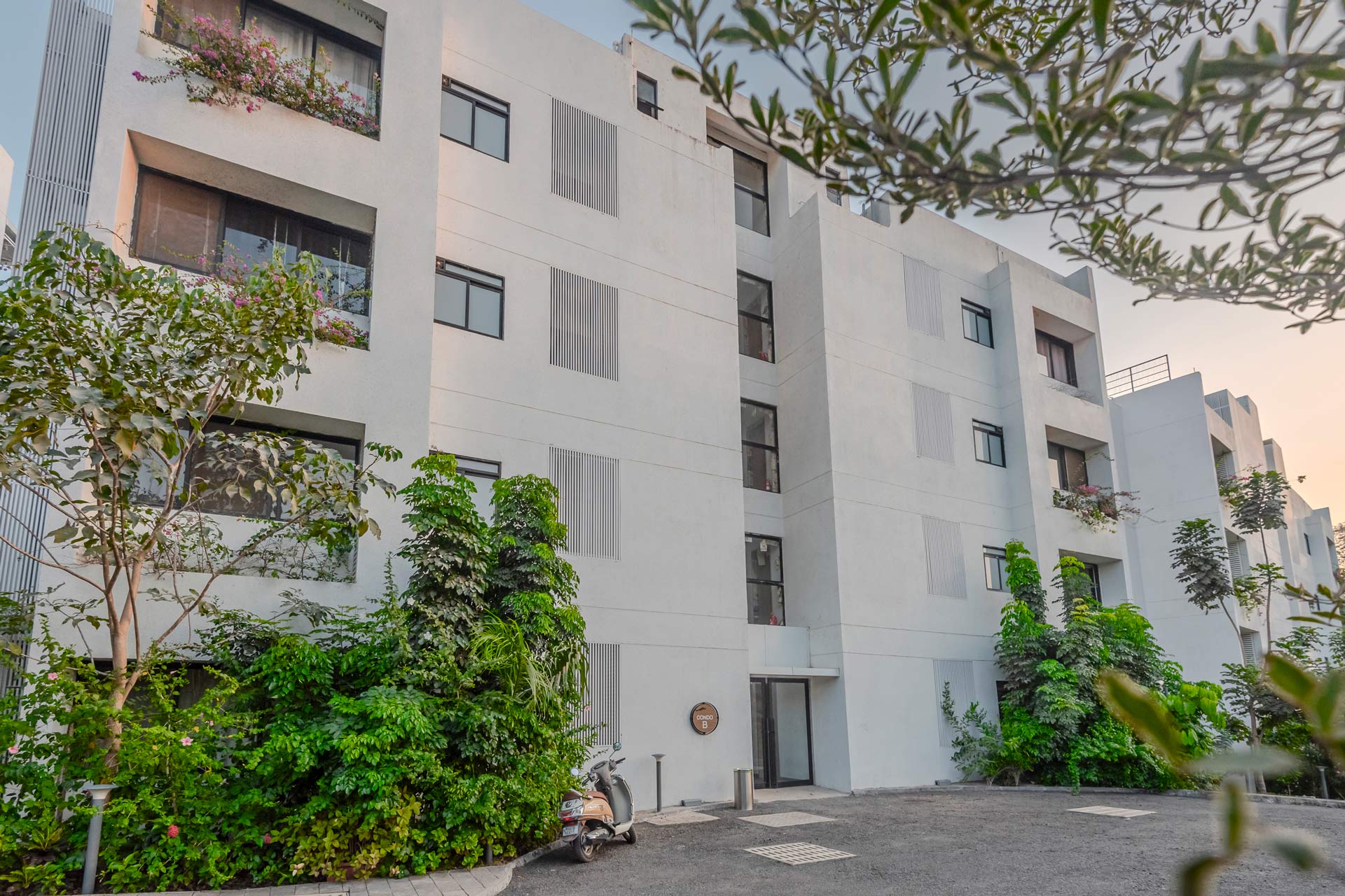 Dreamsville Apartment – 2 BHK Penthouse, Alibaug