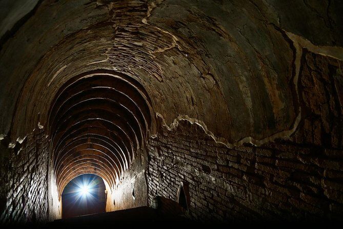 Full Day Ho Chi Minh City Tour with Cu Chi Tunnels